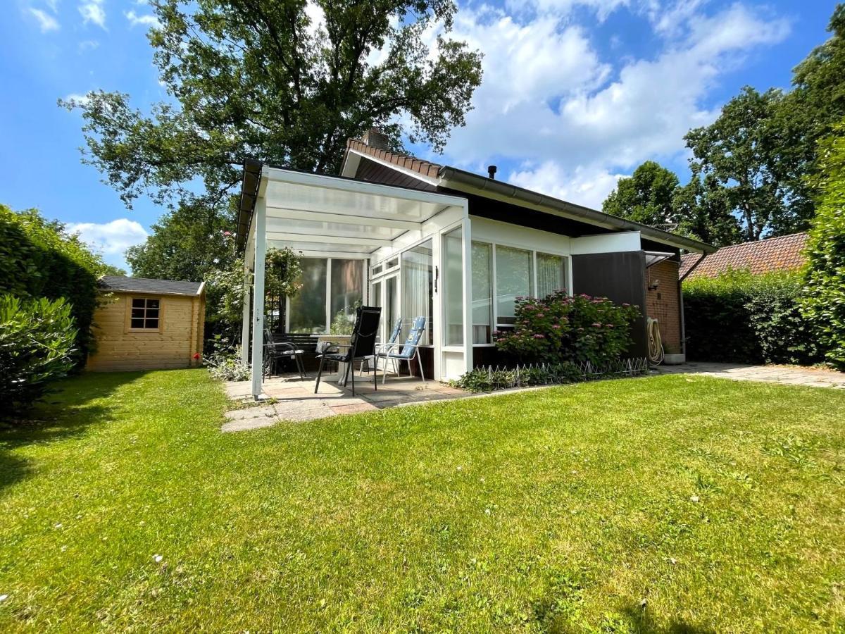 Rustig Gelegen Vakantiebungalow Kortgene Exteriör bild