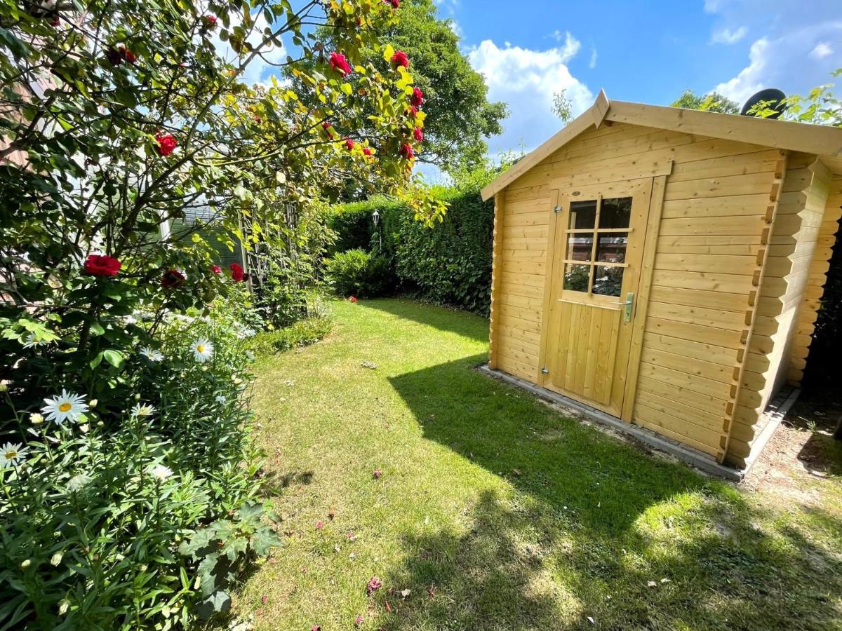 Rustig Gelegen Vakantiebungalow Kortgene Exteriör bild
