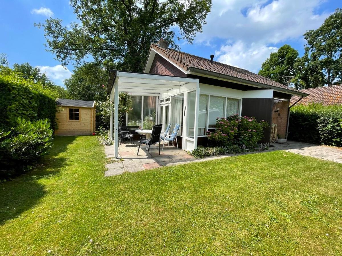 Rustig Gelegen Vakantiebungalow Kortgene Exteriör bild