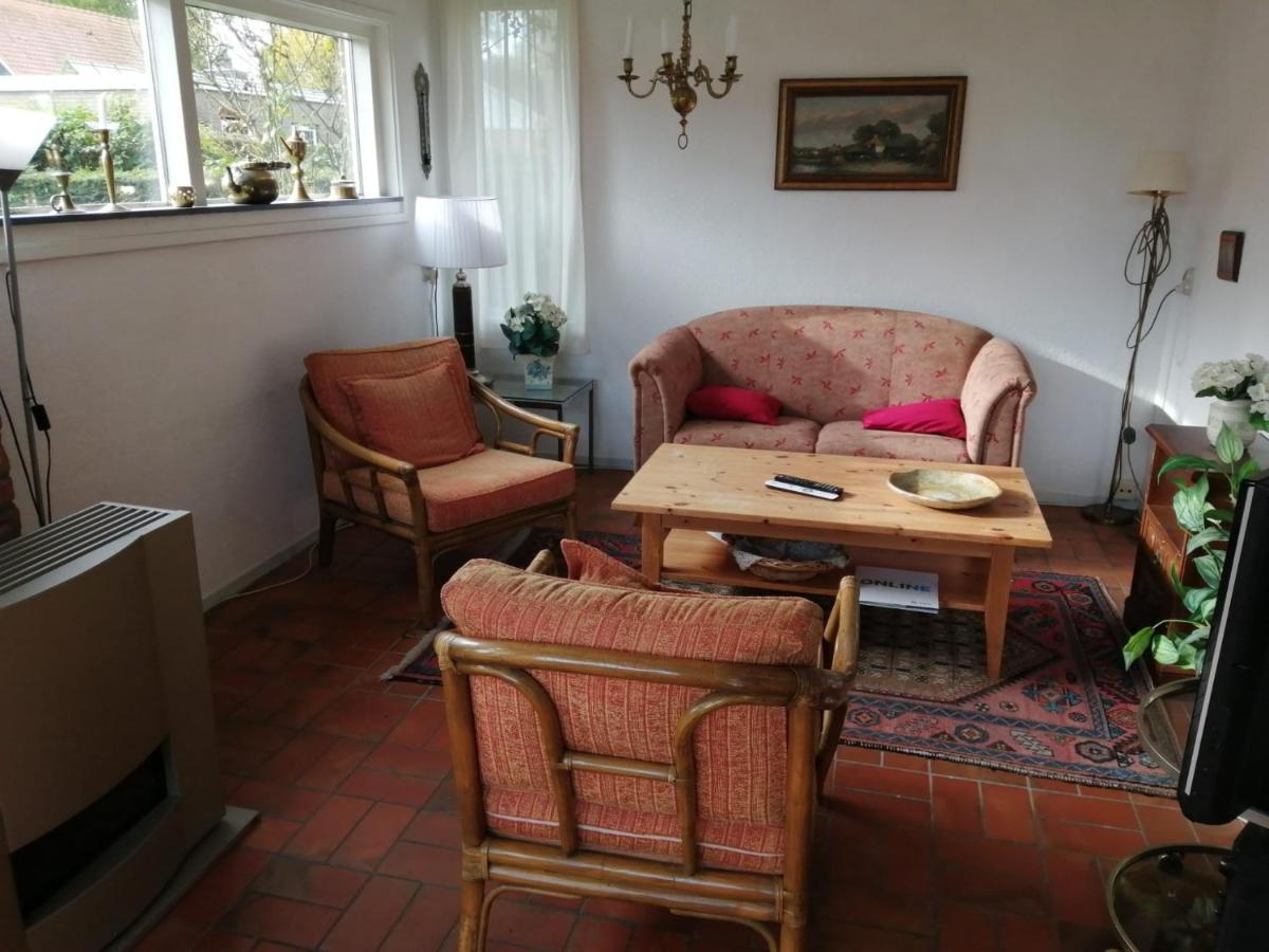 Rustig Gelegen Vakantiebungalow Kortgene Exteriör bild