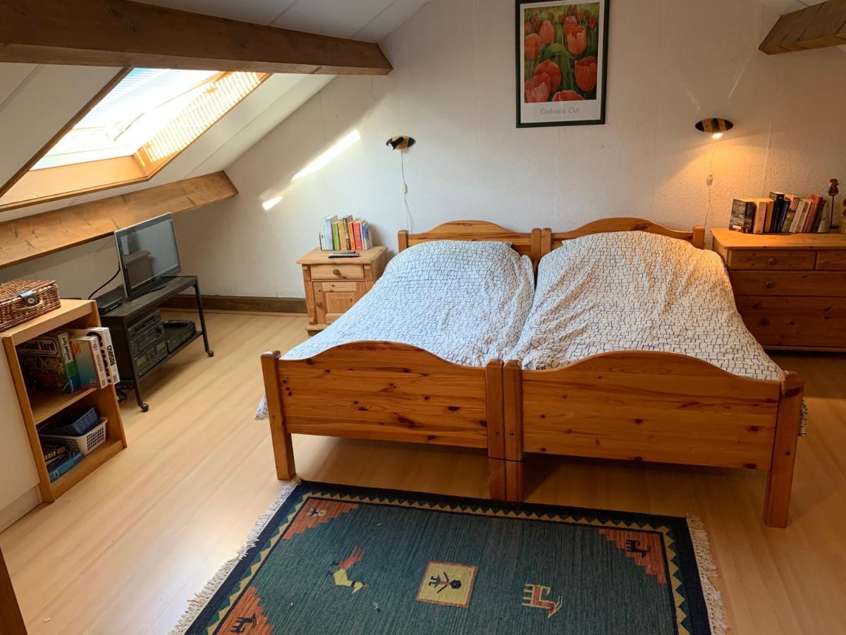 Rustig Gelegen Vakantiebungalow Kortgene Exteriör bild
