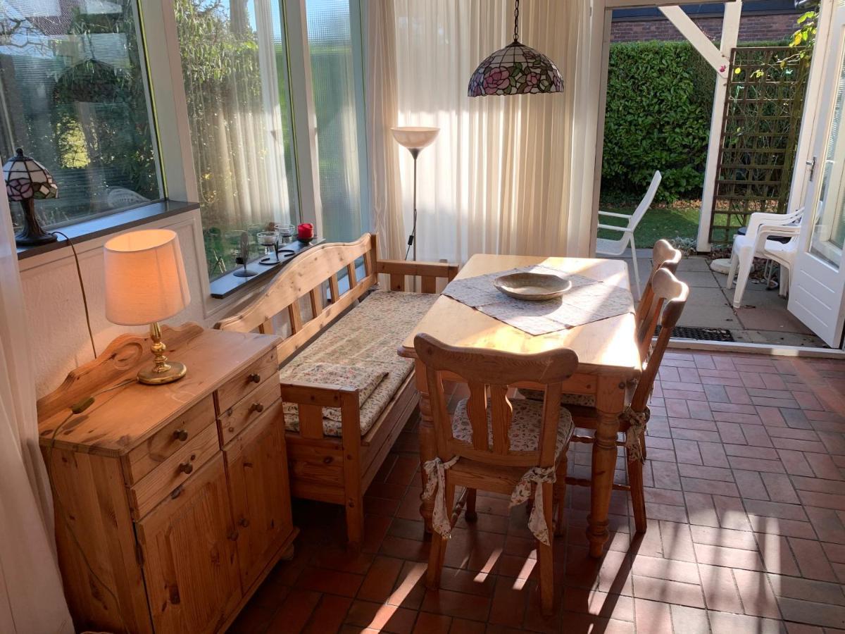 Rustig Gelegen Vakantiebungalow Kortgene Exteriör bild
